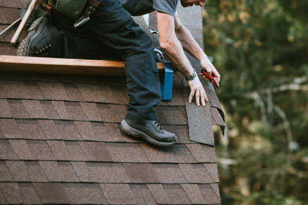 Best Commercial Roofing Services  in Carlyle, IL